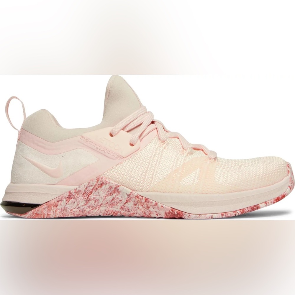 Nike Sneakers Women’s Metcon Flyknit 3 'Echo Pink